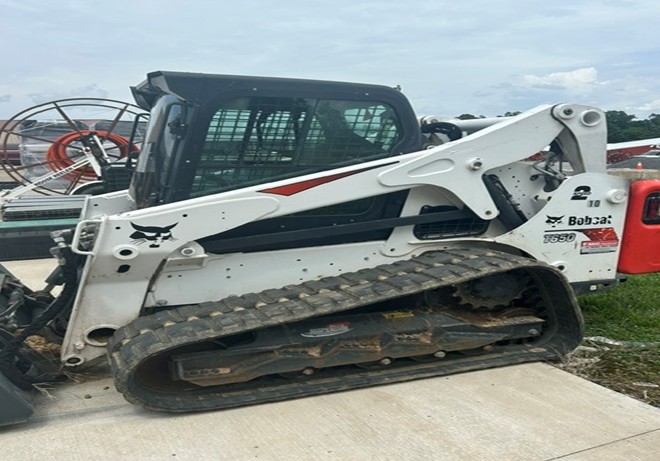 2018 Bobcat T650 Skid Steer - Image 9
