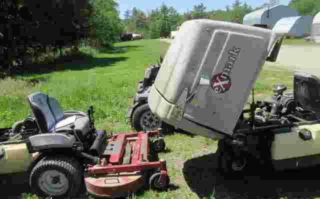 2022 Exmark Mower - Image 8