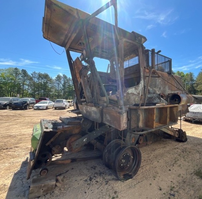 John Deere 6600 Combine - Image 12