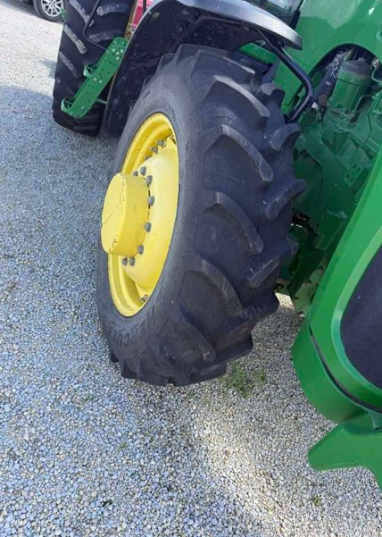 2004 John Deere 8220 Tractor - Image 6