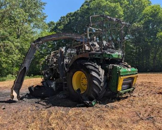 2015 John Deere 8600 Forage Harvester - Image 5