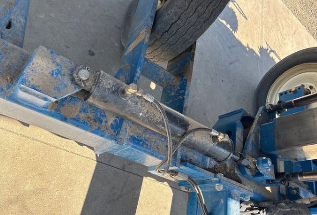 2012 Kinze 3600 Planter - Image 7