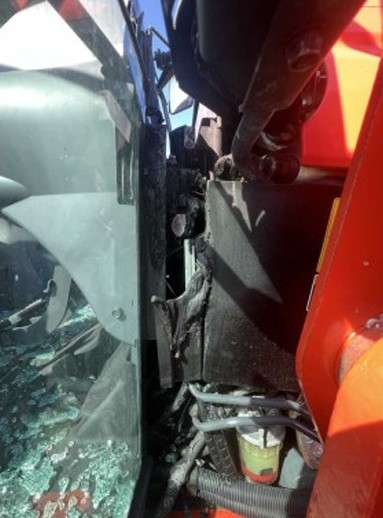 2025 Kubota M5-111 Tractor - Image 6