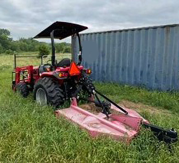 2019 Mahindra 2638 Tractor - Image 2