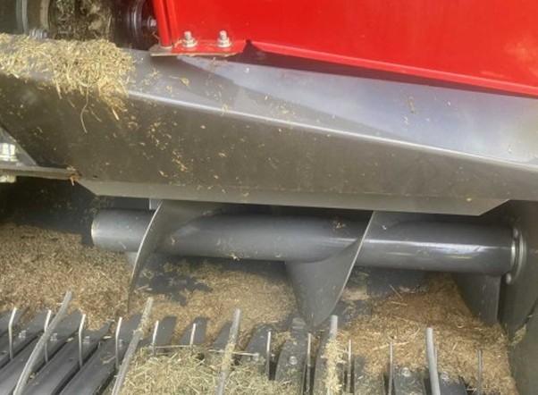 Massey Ferguson 1840SB Baler - Image 10
