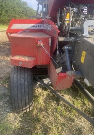 Massey Ferguson 1840SB Baler - Image 13