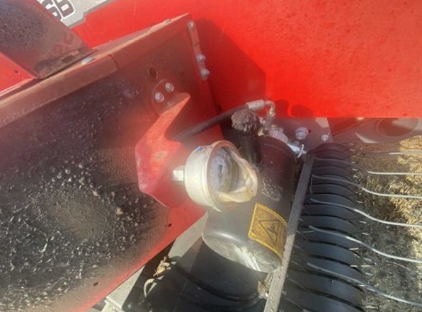 Massey Ferguson 1840SB Baler - Image 21