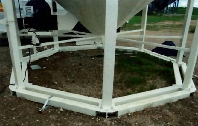 2025 Meridian Hopper Bin - Image 13
