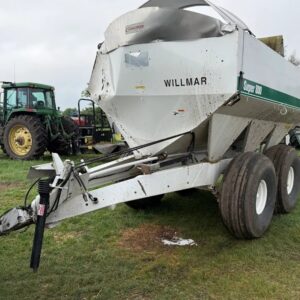 2008 Willmar WLS800 Fertilizer Spreader