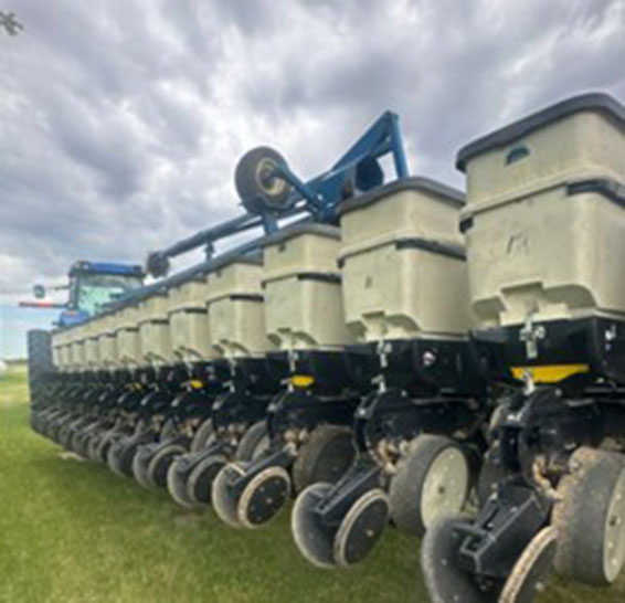 Kinze 3700 Planter