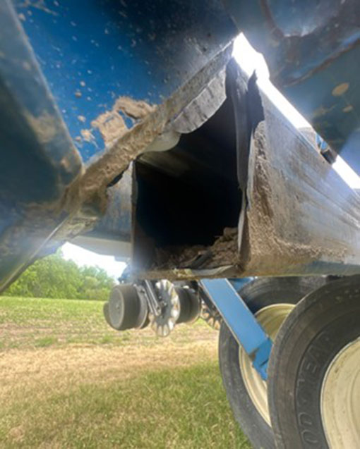 Kinze 3700 Planter - Image 15