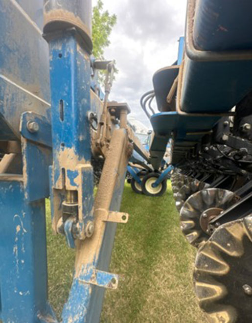 Kinze 3700 Planter - Image 7