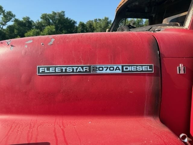 1973 International Fleetstar 2070A Farm Truck - Image 9