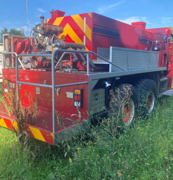 1986 AMG Rescue Fire Truck - Image 2