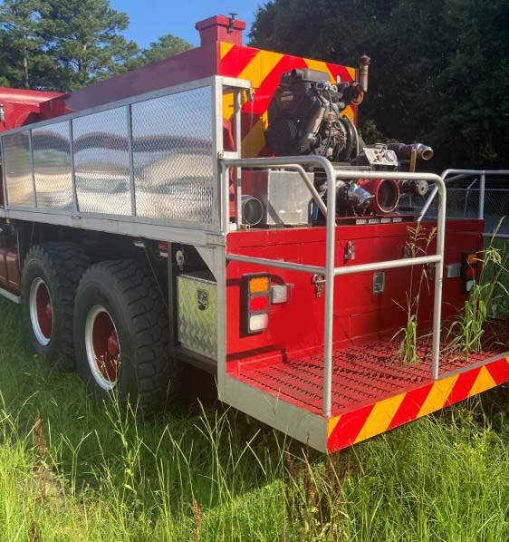 1986 AMG Rescue Fire Truck - Image 4