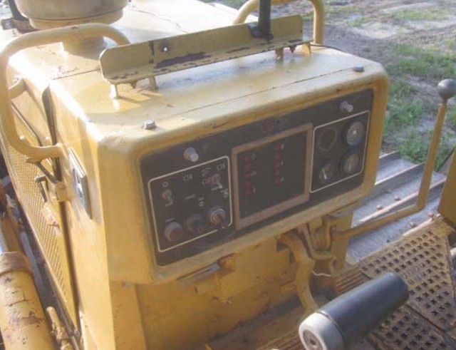 1990 Caterpillar D5H LGP Bulldozer - Image 24