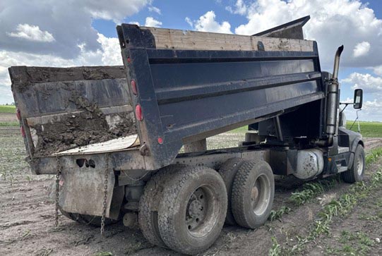 1992 Kenworth T600 Dump Truck - Image 5
