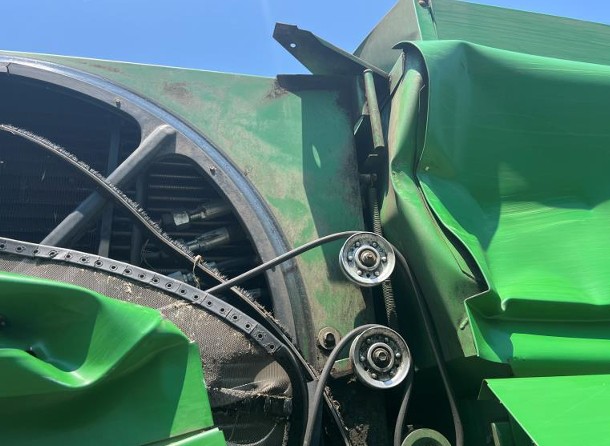 1994 John Deere 9500 Combine - Image 10