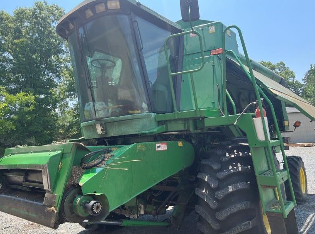 1994 John Deere 9500 Combine - Image 2