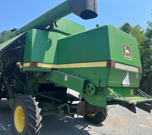 1994 John Deere 9500 Combine - Image 4