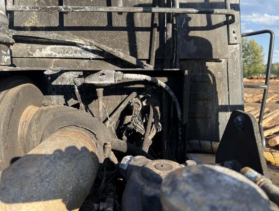 2000 Caterpillar 980G Wheel Loader - Image 11