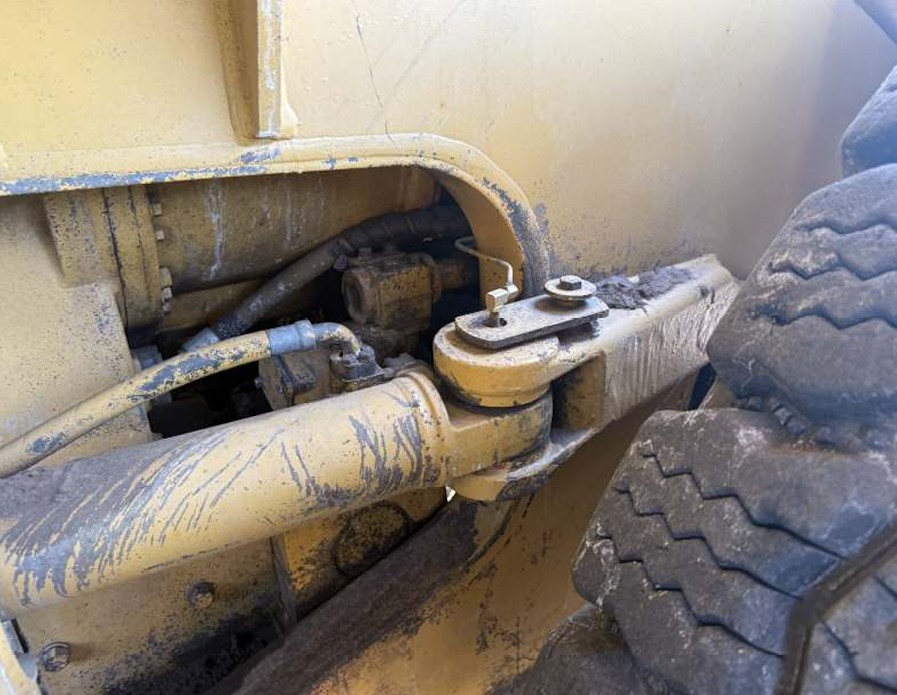 2000 Caterpillar 980G Wheel Loader - Image 33