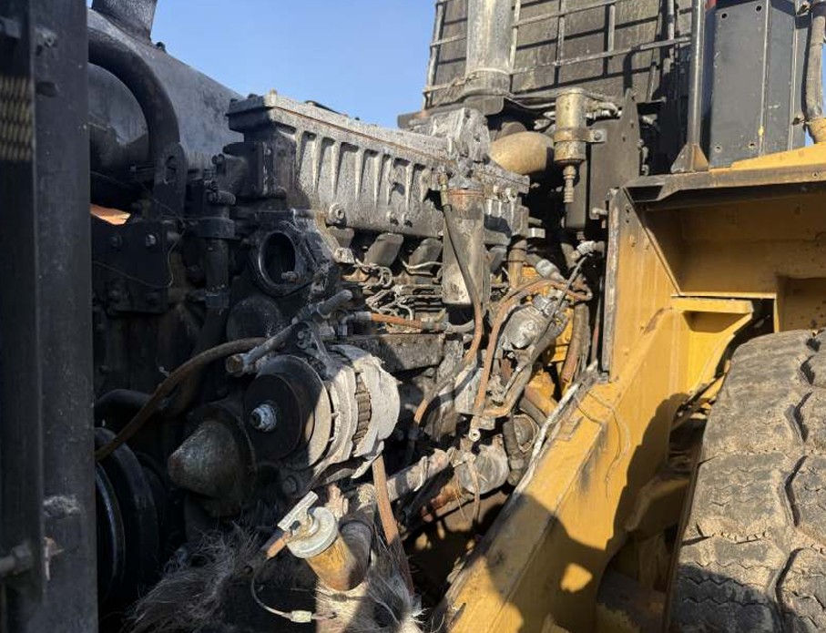 2000 Caterpillar 980G Wheel Loader - Image 9