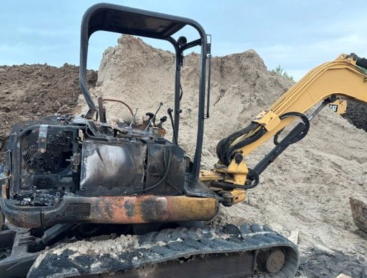 2001 Caterpillar 304.5 Excavator