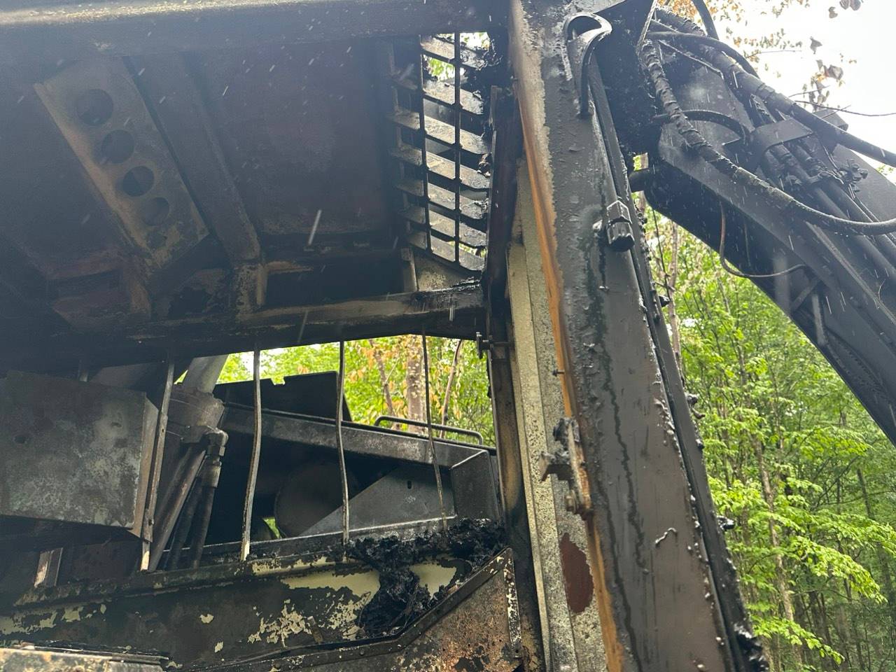 2001 Timbco 425 Feller Buncher - Image 33