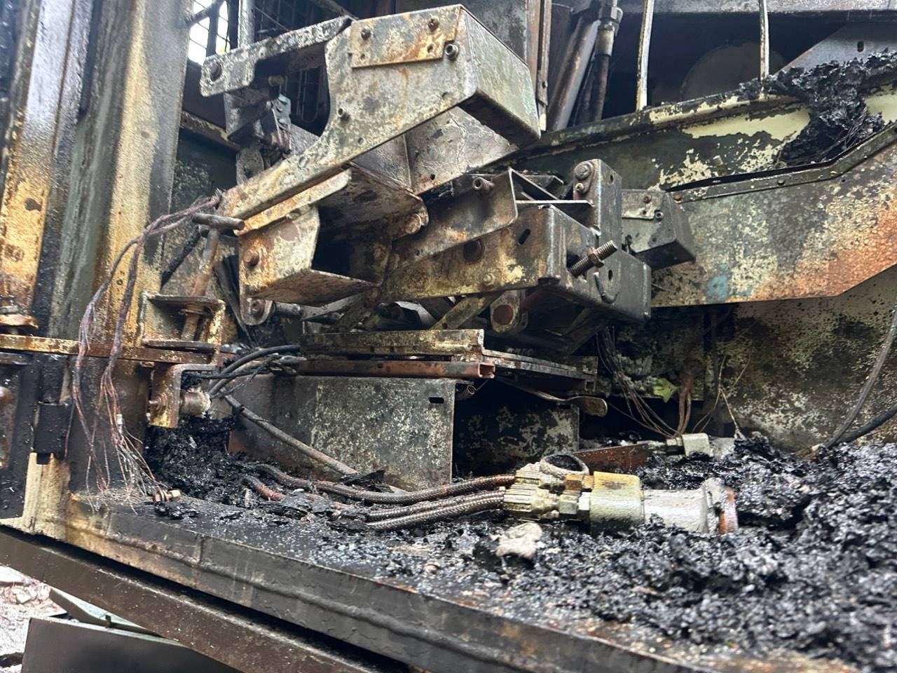 2001 Timbco 425 Feller Buncher - Image 36