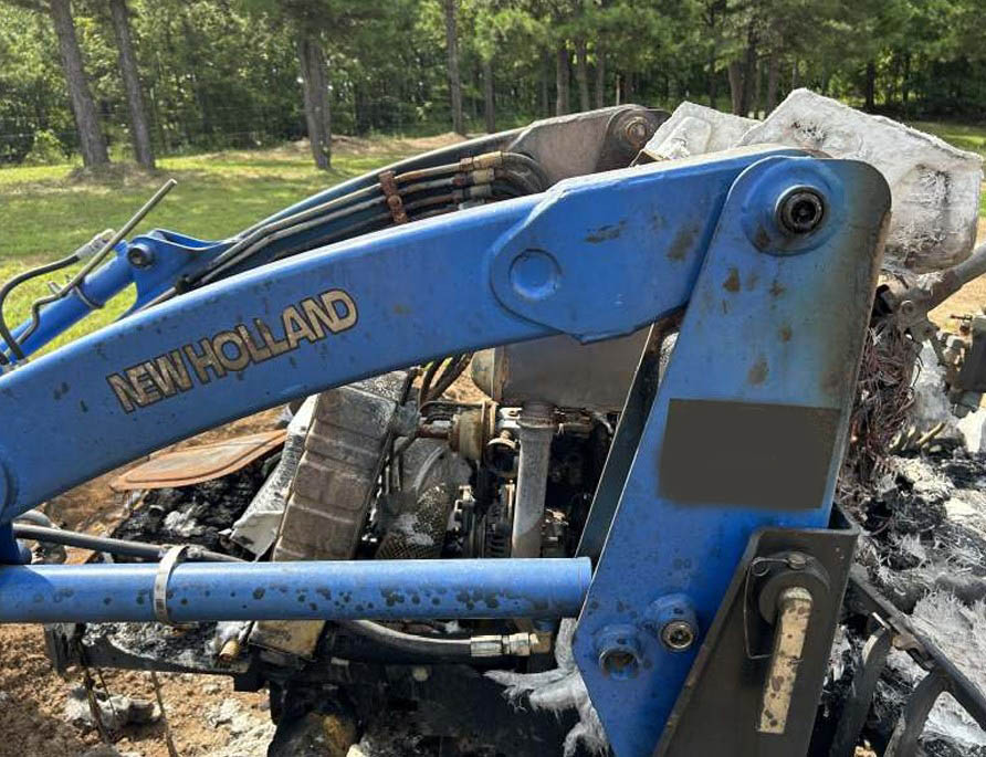 2003 New Holland TC35D Tractor - Image 11