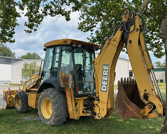 2004 John Deere 310SG Backhoe - Image 3