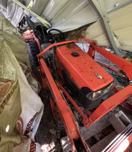 2004 Kubota B7510HSD-F Tractor - Image 7