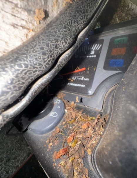 2004 Kubota B7510HSD-F Tractor - Image 8
