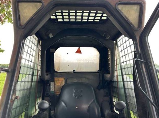 2005 Bobcat S300 Skid Steer - Image 17