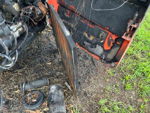 2005 Bobcat S300 Skid Steer - Image 6