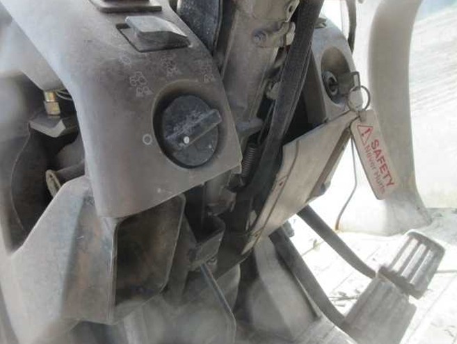 2005 Case IH MX255 Tractor - Image 16