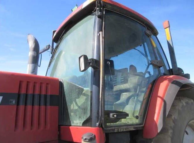 2005 Case IH MX255 Tractor - Image 9