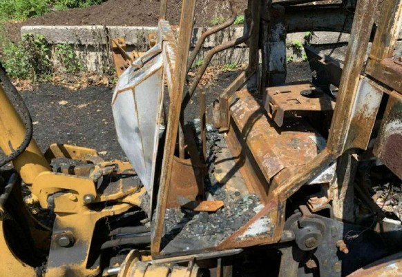 2006 John Deere 110A Backhoe - Image 11