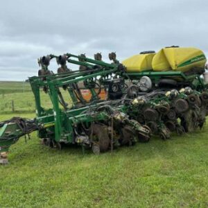 2006 John Deere 1790 Planter