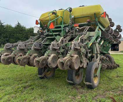 2006 John Deere 1790 Planter - Image 4