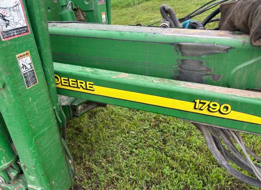 2006 John Deere 1790 Planter - Image 8