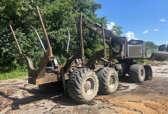 2006 Timberpro TF830B Forwarder - Image 3