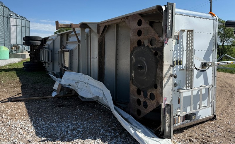 2006 Wilson Pacesetter Grain Trailer - Image 2