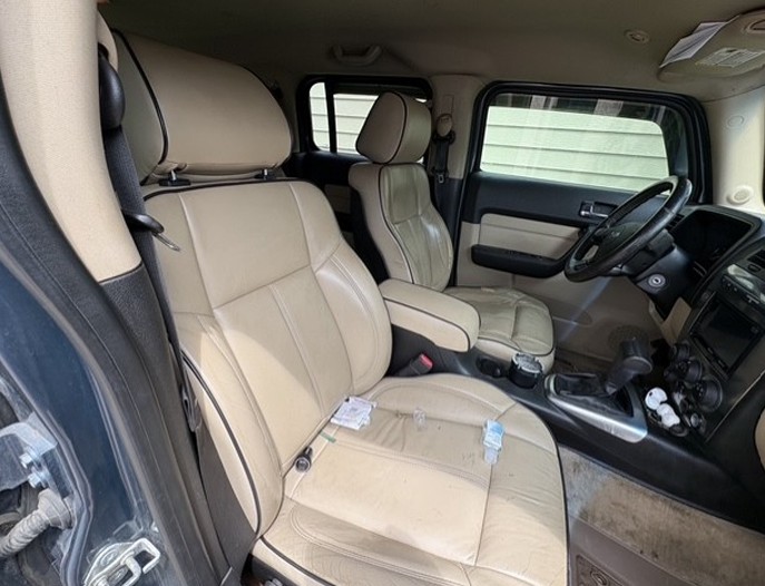 2007 Hummer H3 - Image 11