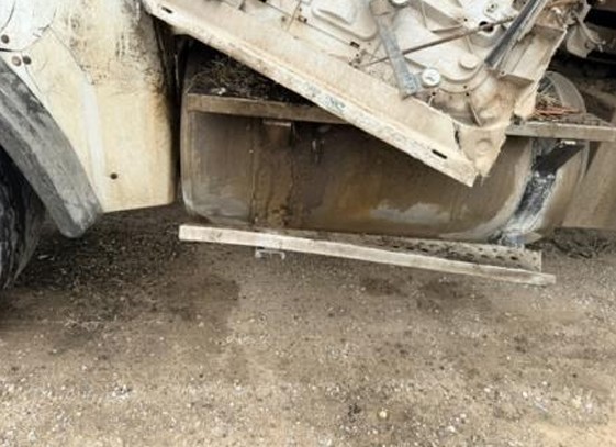 2007 Sterling L9500 Dump Truck - Image 20