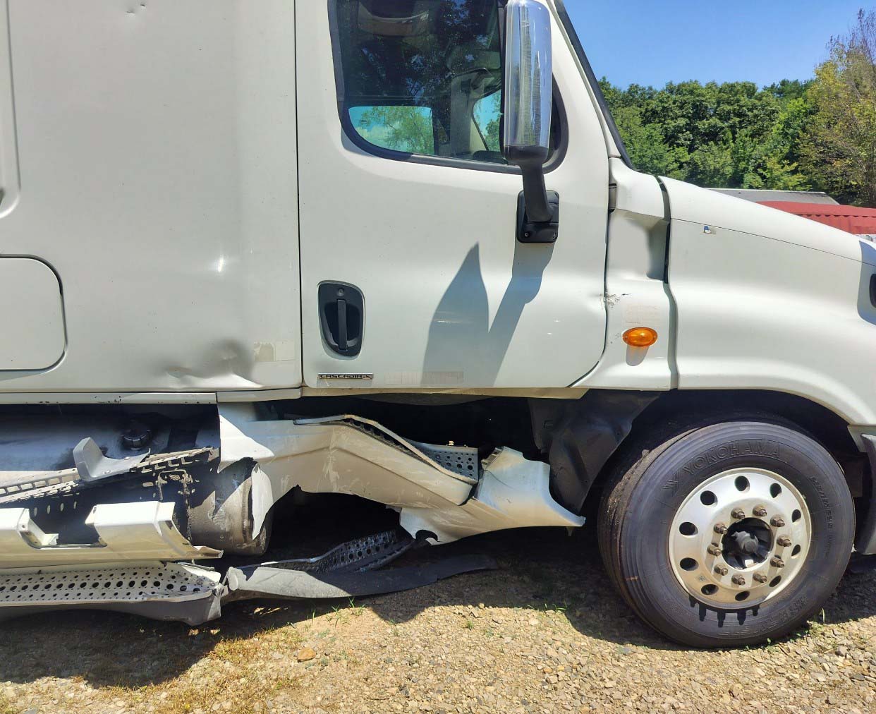 2008 Freightliner Cascadia - Image 12