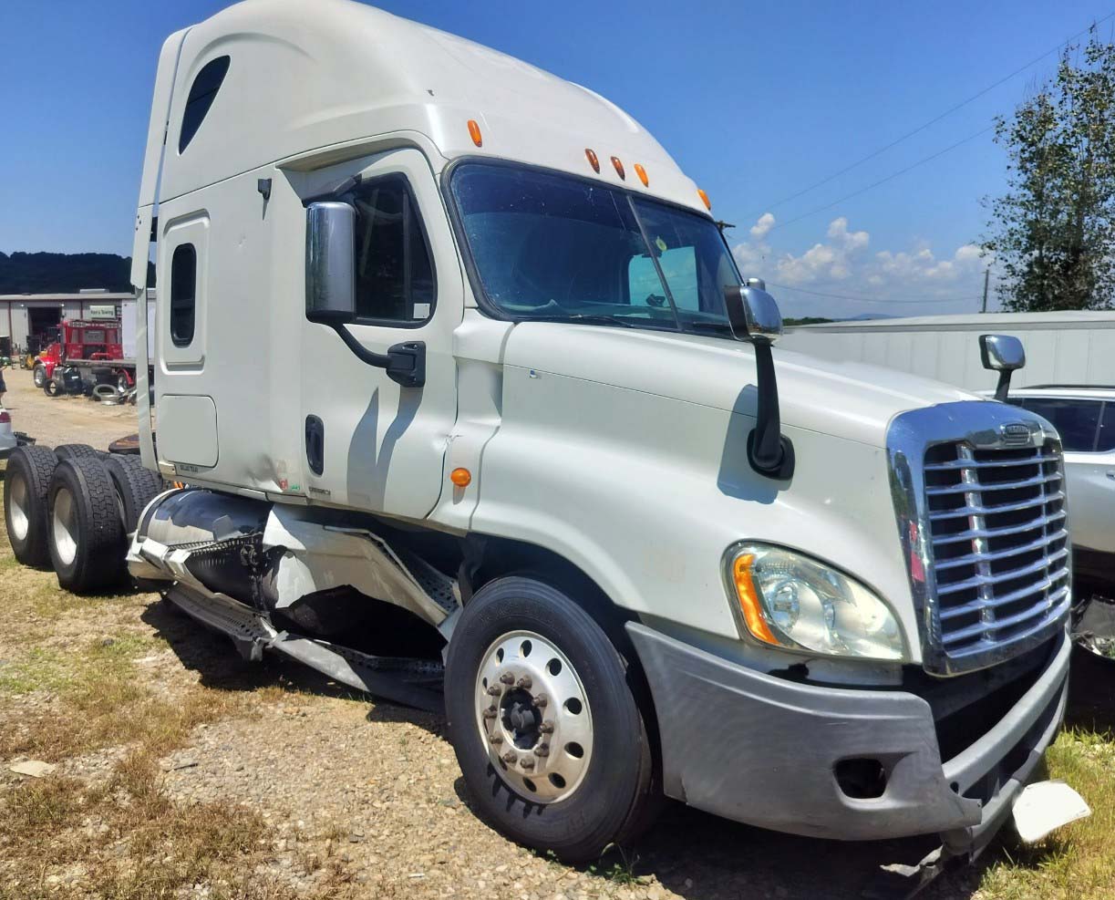 2008 Freightliner Cascadia - Image 4