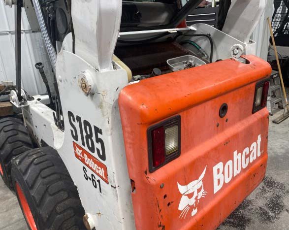2011 Bobcat S185 Skid Steer - Image 3
