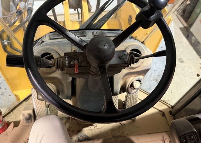 2011 Deere 544K Wheel Loader - Image 16